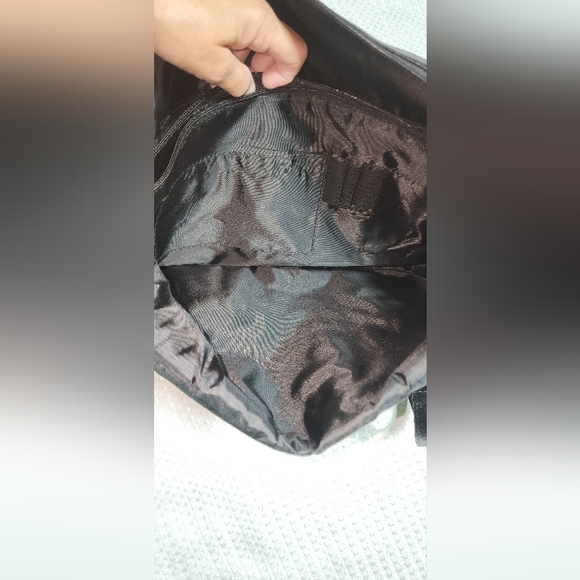 WILSON LEATHER EUC XL BLACK LEATHER BUSINESS TOTE WITH CROSSBODY STRAP - Picture 9 of 13